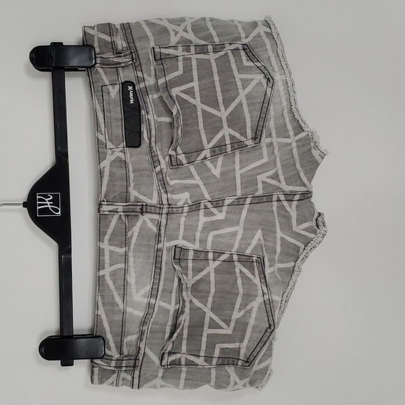 hurley grey and white 29 Waist jean shorts - Picture 3 of 7